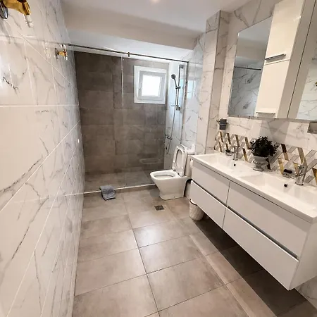 Luxavi Boutique Center Apartament *